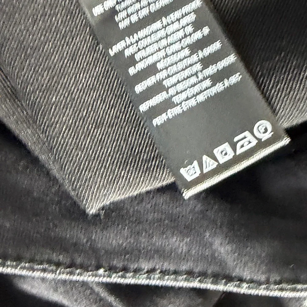 Free People‎ We The Free Raw Edge High Rise Flare Jeans Black Raw Hem Size 30
